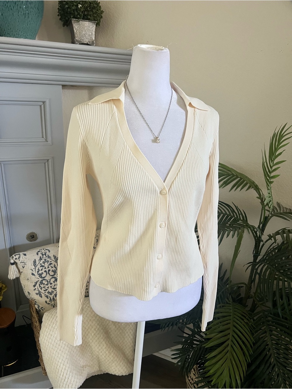 rag & bone Cream Ribbed Button-Down Collared Top nwot - Picture 5 of 11